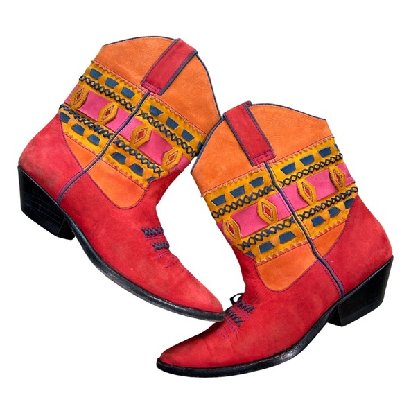 Circle S Shoes - Womens Red Orange Embroidered Western Boho Festival Cowboy Boots Retro Tribal 7M
